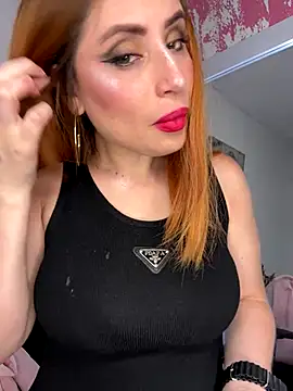 Snapshot of Adeline_1 chatting on 10.16.25 Adeline 1 online show from 10.16.25