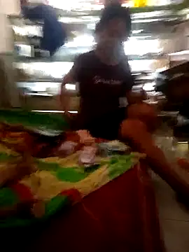 Snapshot of Hasriani1030 chatting on 10.17.25 Hasriani1030 online show from 10.17.25