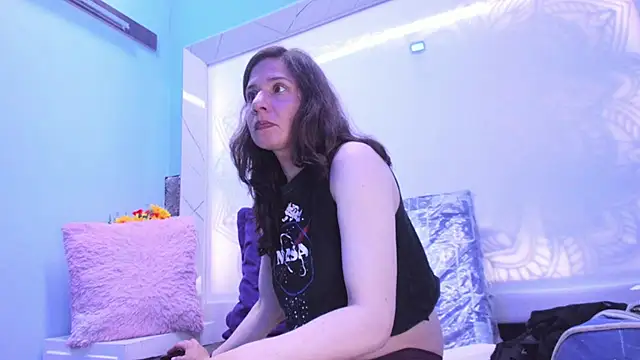 Snapshot of Kylie_Bloom chatting on 02.24.26 Kylie Bloom online show from 02.24.26