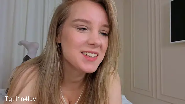 AIicaparkerc online show from 11.18.25