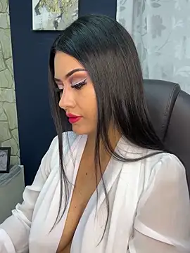  Isabella 1 online show from 11.04.25