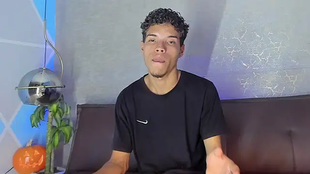 Snapshot of jhojan_foxxx_ chatting on 10.18.25 jhojan foxxx  online show from 10.18.25