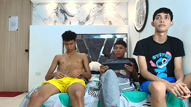 Snapshot of PYCS_BOYS chatting on 10.18.25 PYCS BOYS online show from 10.18.25