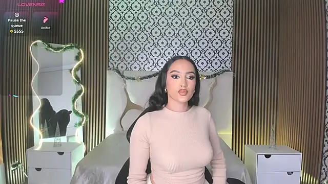 BEELLA TAY1 online show from 11.25.25