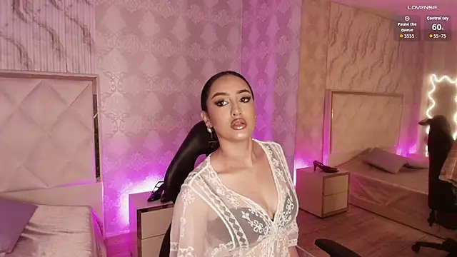 BEELLA TAY1 online show from 11.26.25