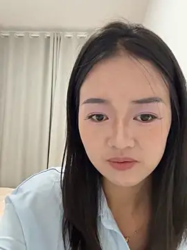 Snapshot of aiai_jiang chatting on 10.21.25 aiai jiang online show from 10.21.25