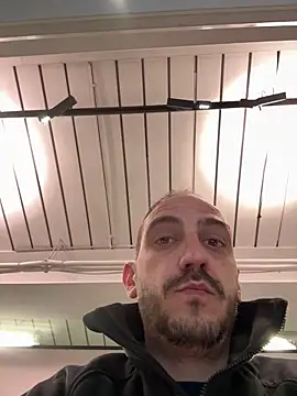 AlexGogo23 online show from 04.04.26