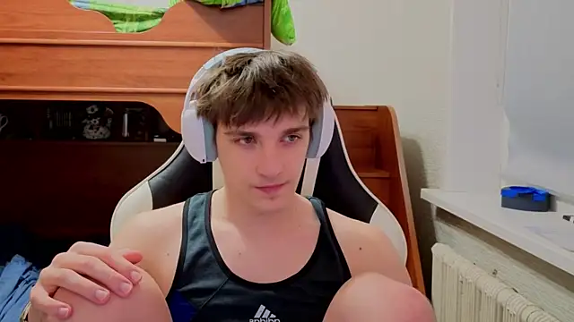 sweeetangeel online show from 12.22.25