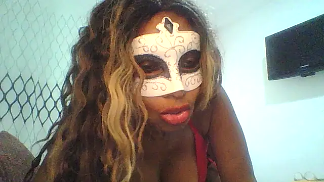 Snapshot of wchocolate chatting on 10.18.25 wchocolate online show from 10.18.25