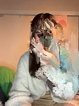 Snapshot of yura_ra_ra chatting on 10.19.25 yura ra ra online show from 10.19.25