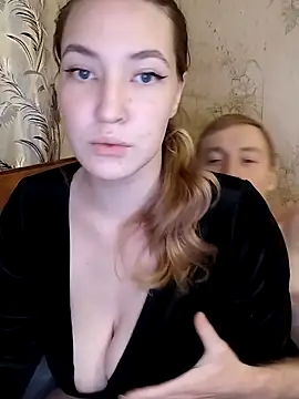 Snapshot of Mistyy_Wet chatting on 10.22.25 Mistyy Wet online show from 10.22.25