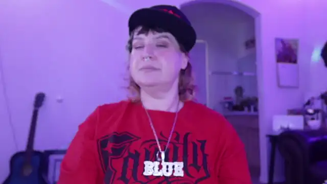 Snapshot of BellaBlueBBW chatting on 01.20.25 BellaBlueBBW online show from 01.20.25