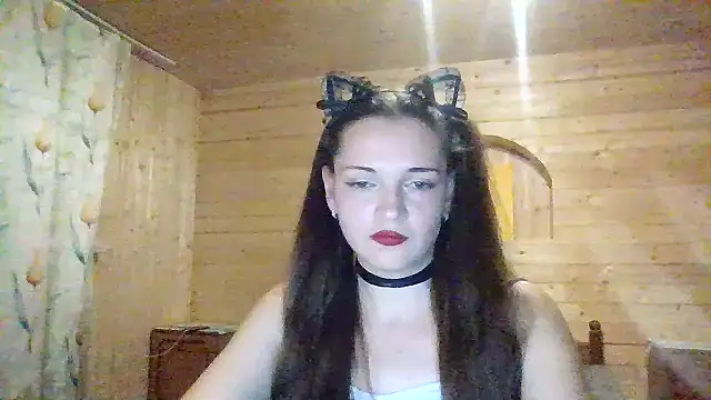 Snapshot of AmeliieLaFleur chatting on 10.18.25 AmeliieLaFleur online show from 10.18.25