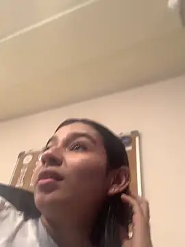 AlyssaRay online show from 01.18.26