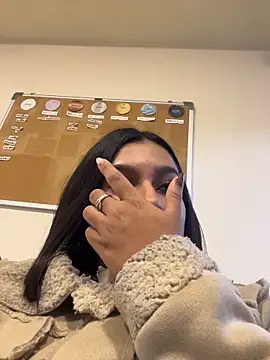 AlyssaRay online show from 04.04.26