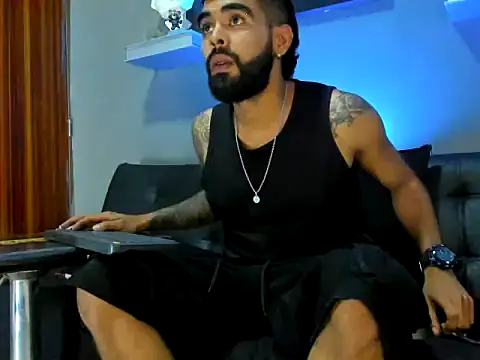 black kameron  online show from 11.06.25