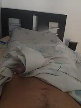 Snapshot of Ruberga20 chatting on 10.14.25 Ruberga20 online show from 10.14.25