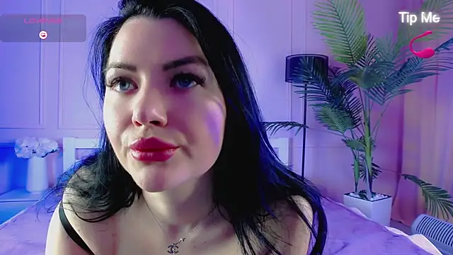 EvaBilss online show from 04.20.26