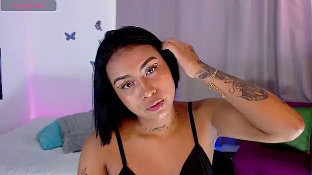 ebony moon1 online show from 10.25.25