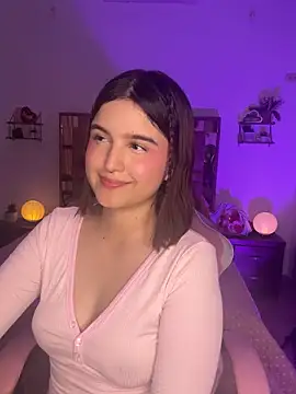 MIACUTEE  online show from 10.15.25