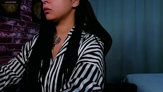 Aisha Goldstein online show from 04.15.26