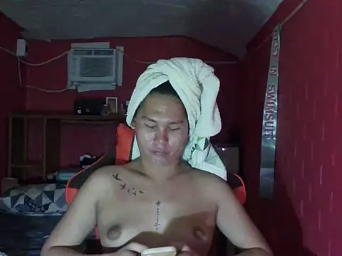 Snapshot of sexychekaiixxx chatting on 10.24.25 sexychekaiixxx online show from 10.24.25