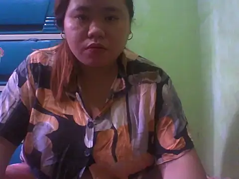 Snapshot of chubbybigtits_01 chatting on 10.18.25 chubbybigtits 01 online show from 10.18.25