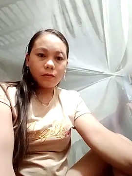 Snapshot of kitachu chatting on 10.17.25 kitachu online show from 10.17.25