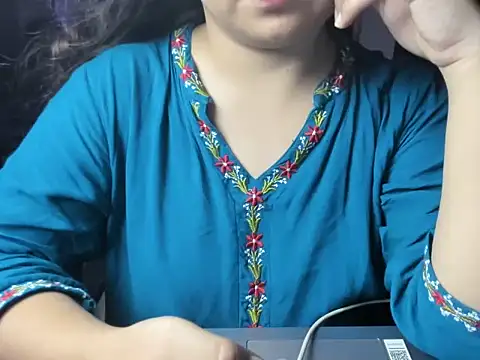 Divya68 online show from 10.17.25