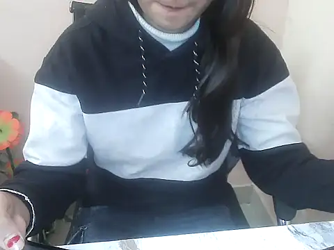 notty heena online show from 12.04.25