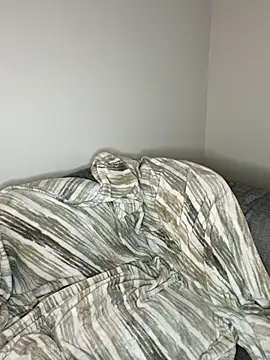 YourFavorite Daiisy online show from 10.17.25