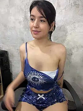 Snapshot of 1evelinewood chatting on 03.18.25 1evelinewood online show from 03.18.25