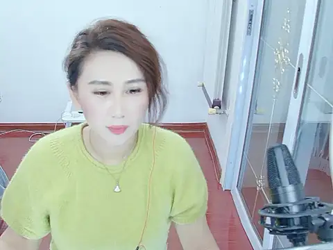 Snapshot of -dandan chatting on 10.22.25 -dandan online show from 10.22.25