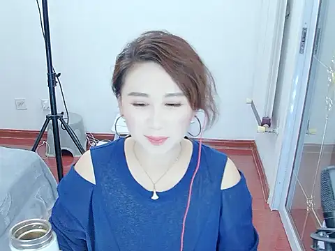 Snapshot of -dandan chatting on 10.23.25 -dandan online show from 10.23.25