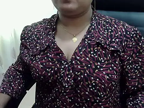 Snapshot of SexyRani2000 chatting on 05.04.26 SexyRani2000 online show from 05.04.26