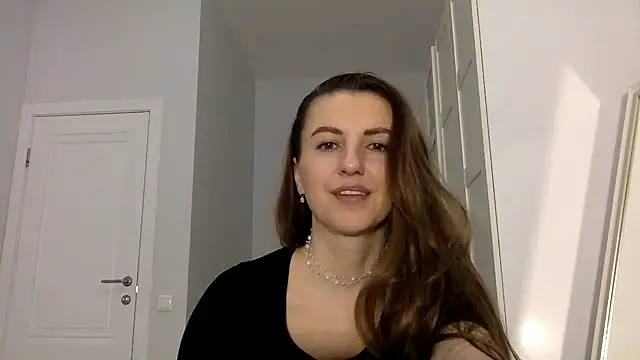 Snapshot of Melivorra chatting on 04.22.26 Melivorra online show from 04.22.26