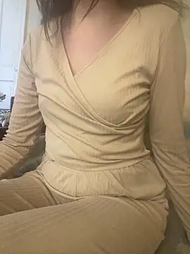 KittieCreme online show from 02.11.26