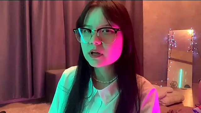 Snapshot of sota_starcaug chatting on 10.15.25 sota starcaug online show from 10.15.25