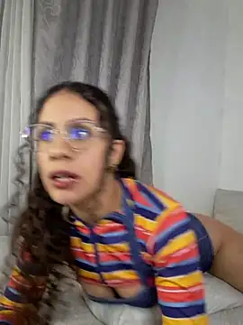Snapshot of danna_gomez_07 chatting on 10.25.25 danna gomez 07 online show from 10.25.25