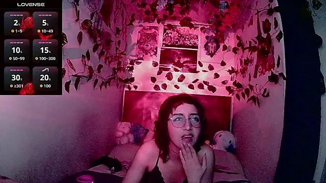 Snapshot of xayah_777 chatting on 10.21.25 xayah 777 online show from 10.21.25