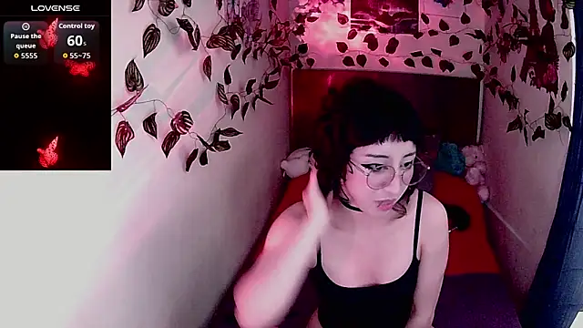 Snapshot of xayah_777 chatting on 10.29.25 xayah 777 online show from 10.29.25