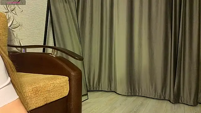 MissPompadure online show from 03.09.26