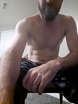 Snapshot of LudaX1 chatting on 10.31.25 LudaX1 online show from 10.31.25