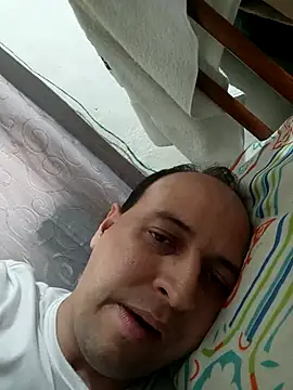 Snapshot of sacarlettareyo chatting on 10.17.25 sacarlettareyo online show from 10.17.25