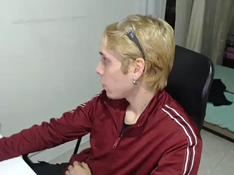 Snapshot of KingSuccubus chatting on 10.21.25 KingSuccubus online show from 10.21.25