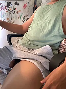 Snapshot of buckgaroooo chatting on 10.17.25 buckgaroooo online show from 10.17.25