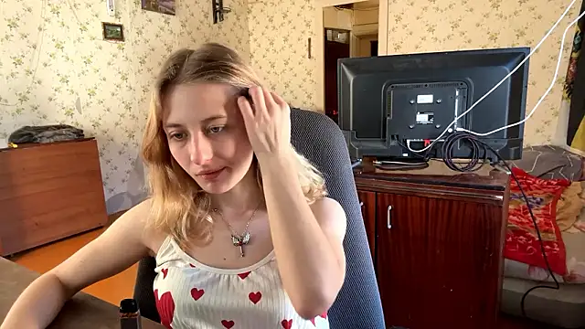 Snapshot of AmeliLia chatting on 03.22.26 AmeliLia online show from 03.22.26