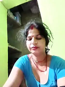 Snapshot of Karishma_cute chatting on 10.14.25 Karishma cute online show from 10.14.25