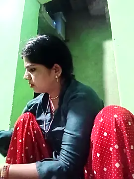 Karishma cute online show from 11.08.25