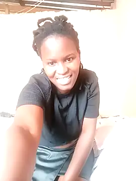 Snapshot of Sassy2219 chatting on 10.24.25 Sassy2219 online show from 10.24.25